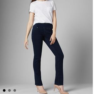 Peri Straight Dark Wash Jag Jeans